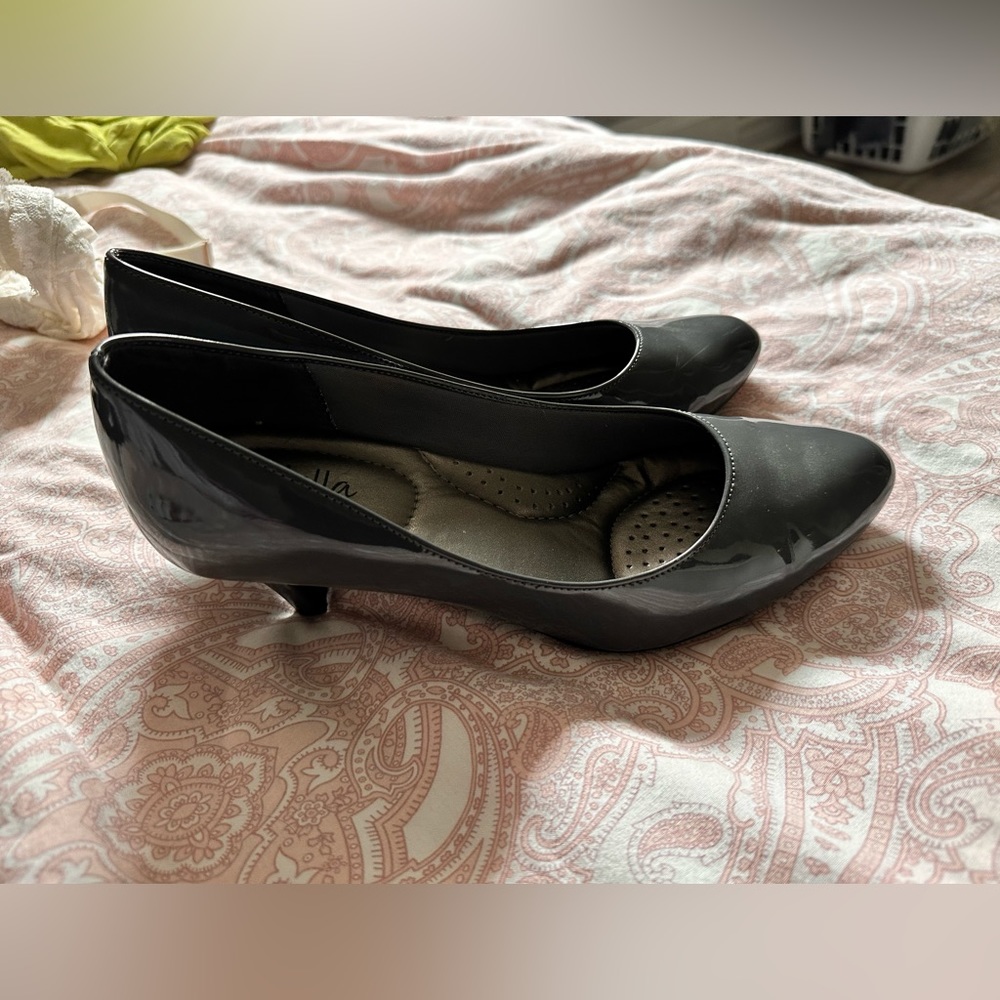 Grey little heels